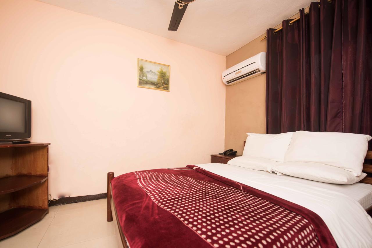 Niagara Inn Accra Ngoại thất bức ảnh